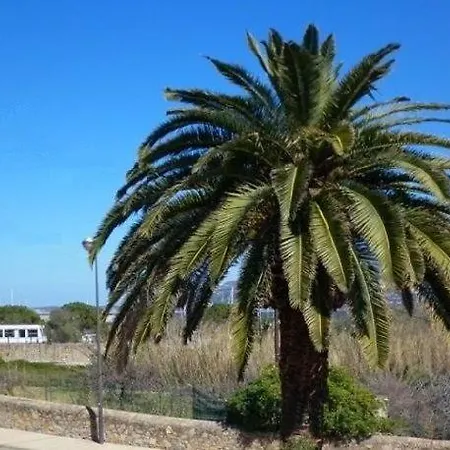Calvi, 4 Personnes, Centre Ville, 200m De La Plage, Vue Appartamento